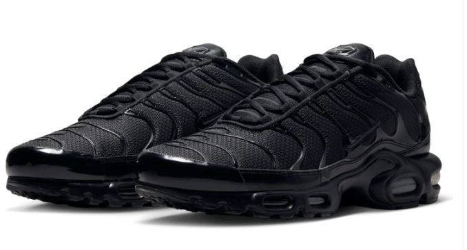 Nike Air Max Plus TN "Triple Black"